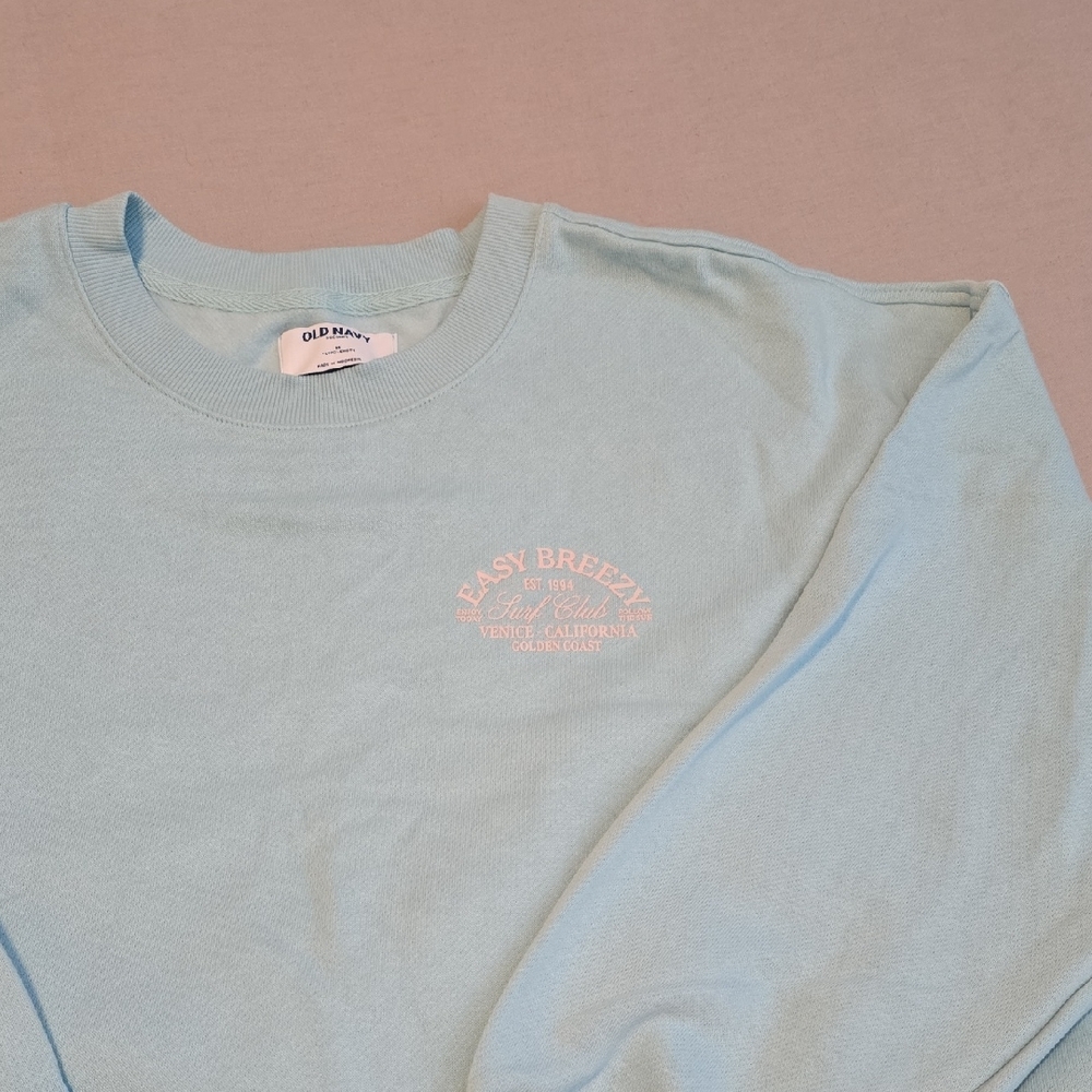 Old Navy Sky Blue Crewneck Sweatshirt NWOT